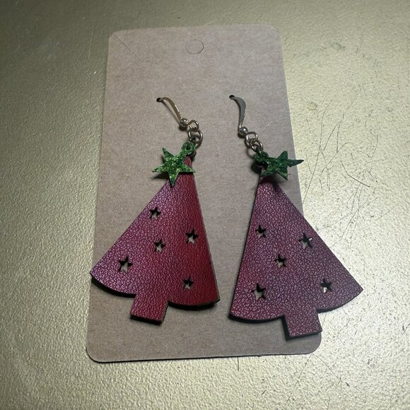 NWT Red Leather Christmas Tree Earrings - Picture 1 of 2